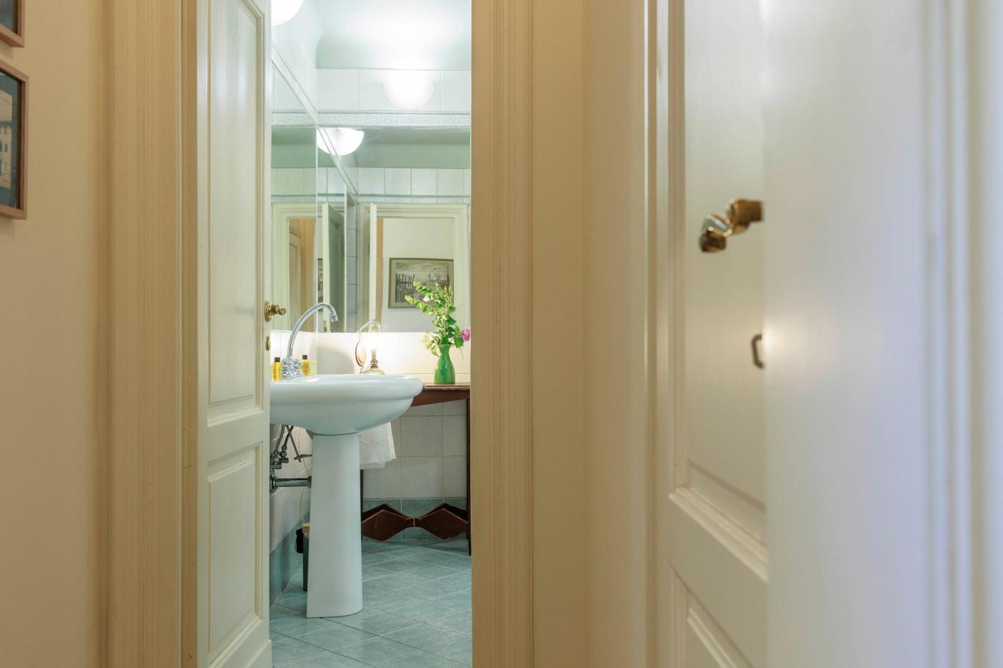 Florence Huge Apartment With Private Garden Ngoại thất bức ảnh